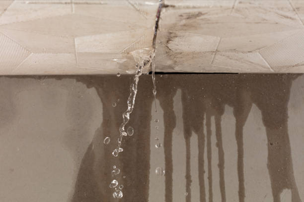 Professional Burst Pipe Cleanup technician working in South Fulton, GA